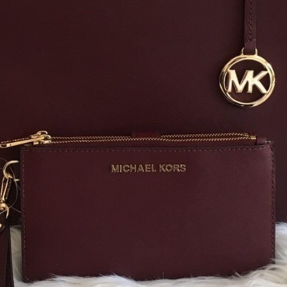 New Michael Kors Large Merlot Double Zipper wallet - Picture 5 of 7